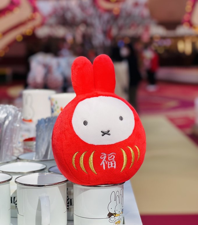2023新年打卡好去處｜太古城 X Miffy必影6.5米「Miffy幸福熱氣球」、桃花隧道＋期間限定Miffy主題甜品