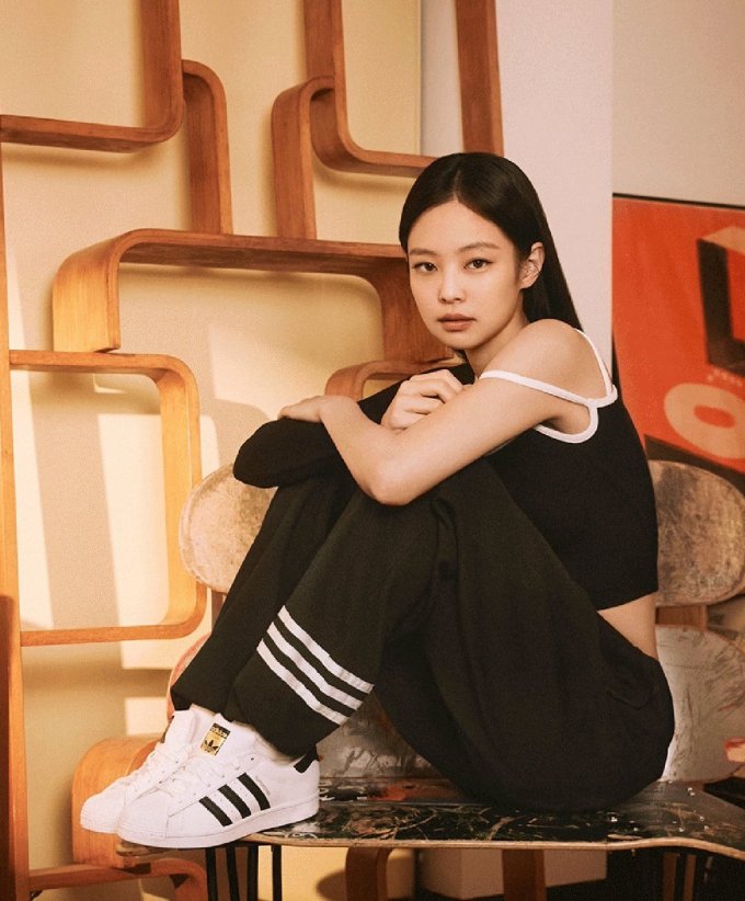 618減價必買Blackpink同款Adidas單品｜Superstar、Forum、Campus等熱賣鞋款！