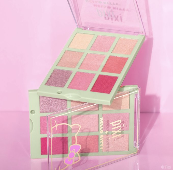 超可愛 Hello Kitty X PIXI 聯名系列！Hello Kitty造型定妝噴霧、壓紋9色眼影盤、胭脂等限量版化妝護膚品