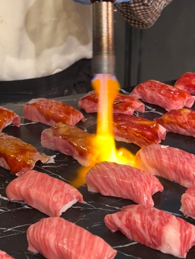 銅鑼灣自助餐推介｜任食日本三大和牛！松阪和牛、神戶和牛壽喜燒、米沢和牛鐵板燒等美食＋4人同行壽星免費