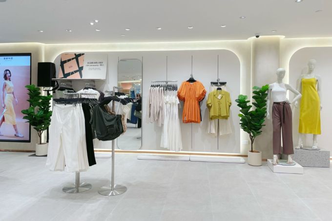 Love, Bonito最大旗艦店進駐銅鑼灣｜日式侘寂美學裝潢！上班服、休閒服、派對裙推薦