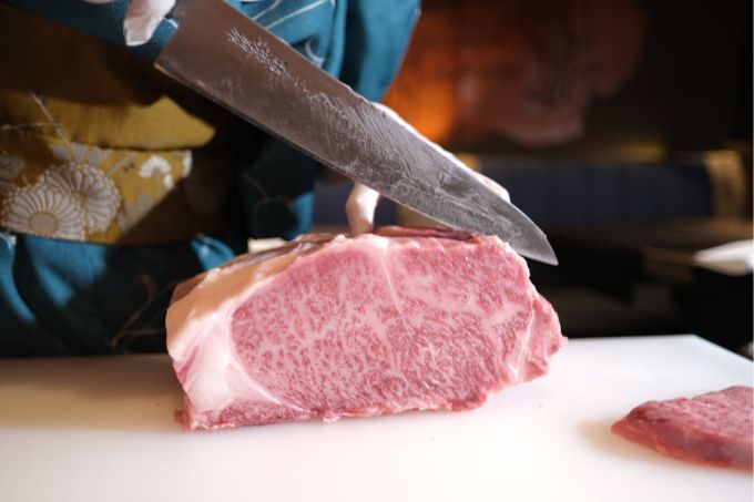 和牛日式燒肉推薦｜牛角特定分店極罕A5頂級神戶牛套餐價錢及餐牌公開！同場加映多間香港餐廳燒肉外賣推介