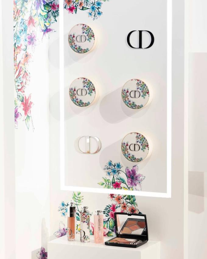 Miss Dior Blooming Boudior 千花化妝間進駐尖沙咀海港城！