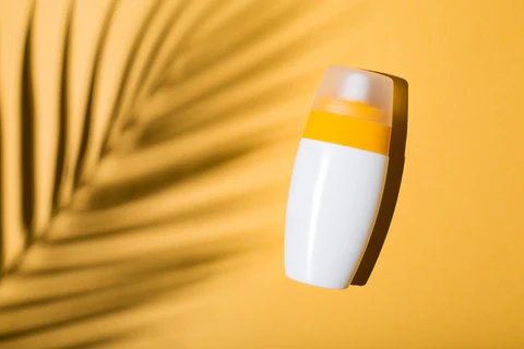 物理防曬推薦2025｜物理性防曬好處？物理防曬乳/防曬粉/防曬棒推薦