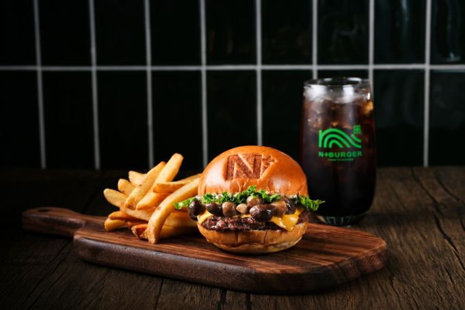 香港食飯好去處2025｜16間同事/閨蜜朋友聚會餐廳推薦！平價/靚餐廳打卡都有！