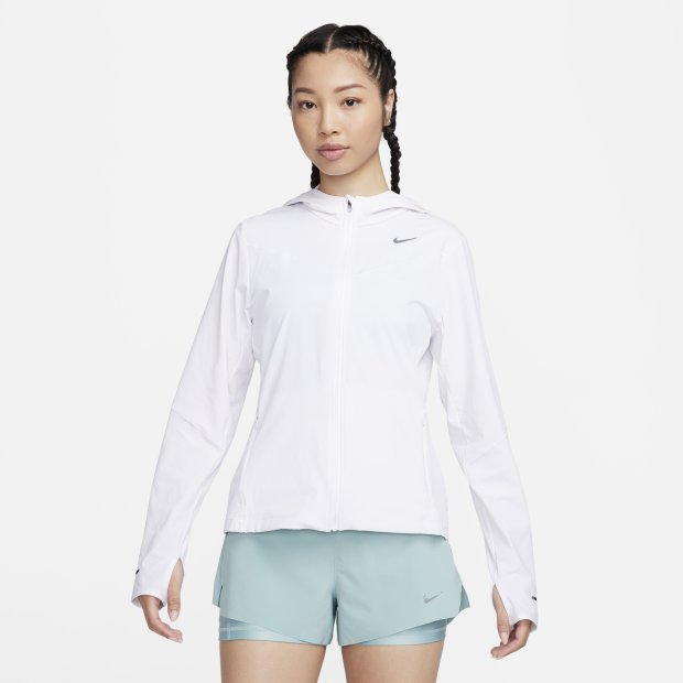 新手跑步裝備推薦2025｜慢跑裝備女生必備清單！跑鞋/運動服/運動襪兼顧舒適度及安全性