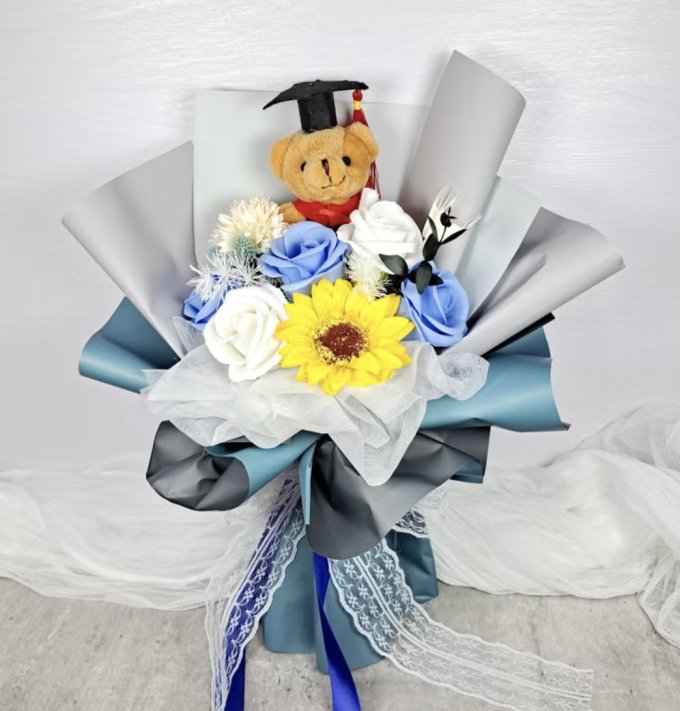 畢業花束推薦2025｜20款乾燥花/滿天星/向日葵畢業花束推介！特別畢業花束清單