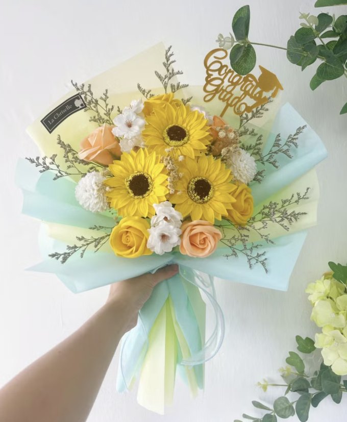 畢業花束推薦2025｜20款乾燥花/滿天星/向日葵畢業花束推介！特別畢業花束清單
