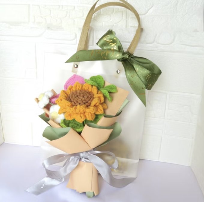 畢業花束推薦2025｜20款乾燥花/滿天星/向日葵畢業花束推介！特別畢業花束清單