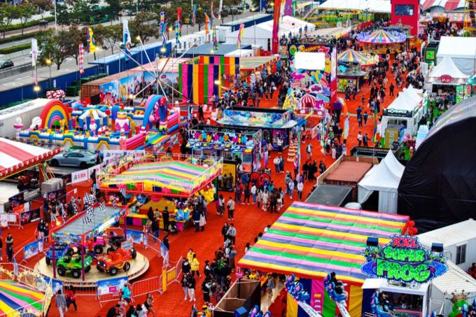 AIA Carnival 友邦嘉年華2025｜早鳥門票9折優惠！門票/攤位遊戲/開放時間/嘉年華代幣價錢公開！