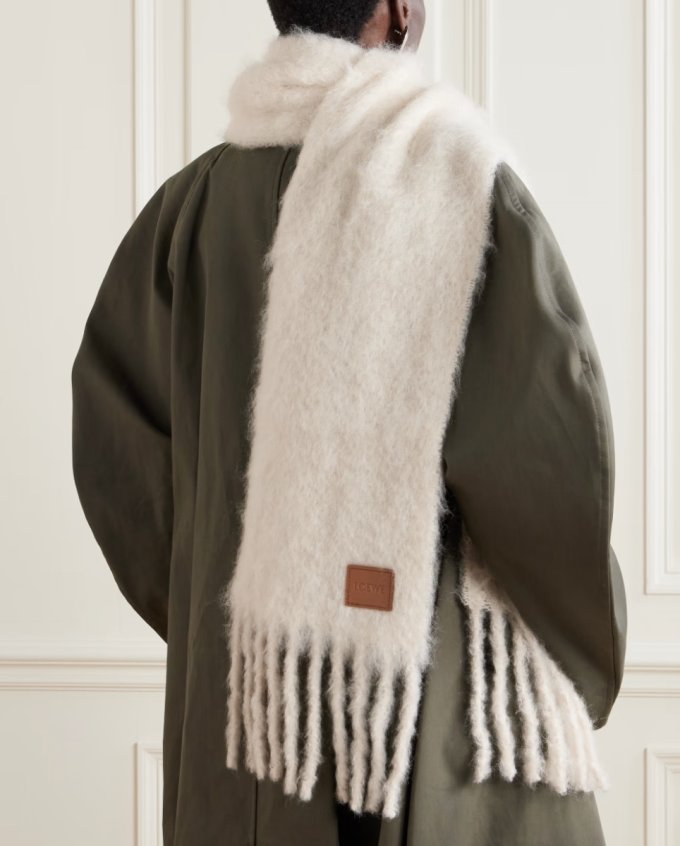 女生聖誕禮物2025｜送女朋友/老婆聖誕禮物推薦Top 21！耳機/香水/銀包精選清單